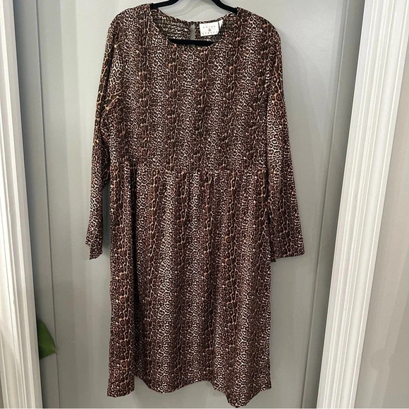 NWT Daisy Street ASOS Leopard Long Sleeve Smocked Midi Dress Size 5X - Picture 2 of 5